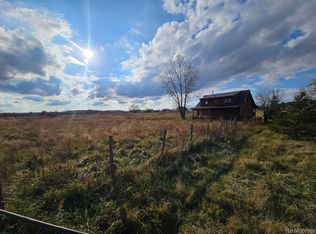 8761 Wildcat Rd, Jeddo, MI 48032