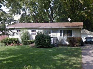 1510 Comanche Dr, Champaign, IL 61821