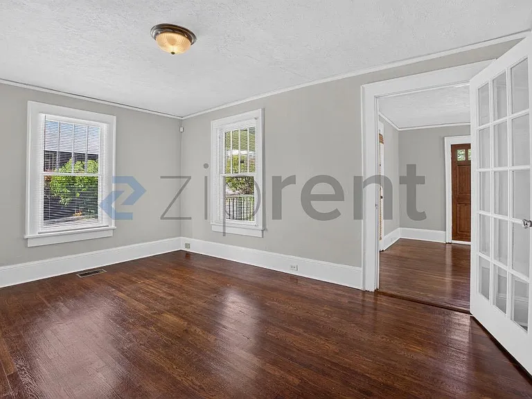 241 Stovall St SE — Photo 13