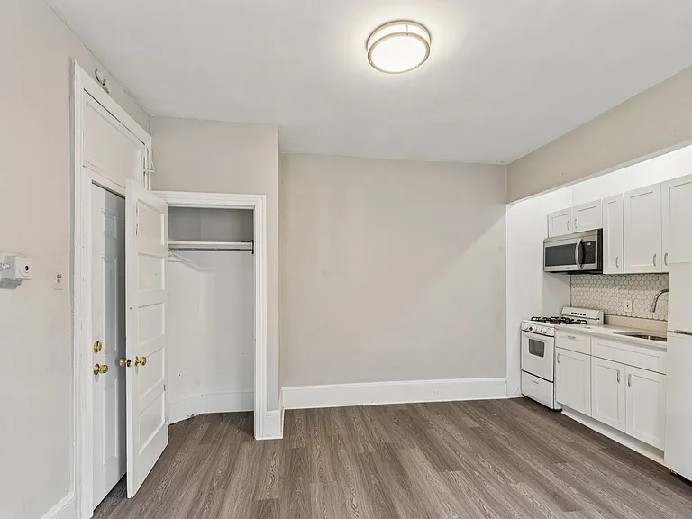 3431 Spring Garden St #3B — Photo 11