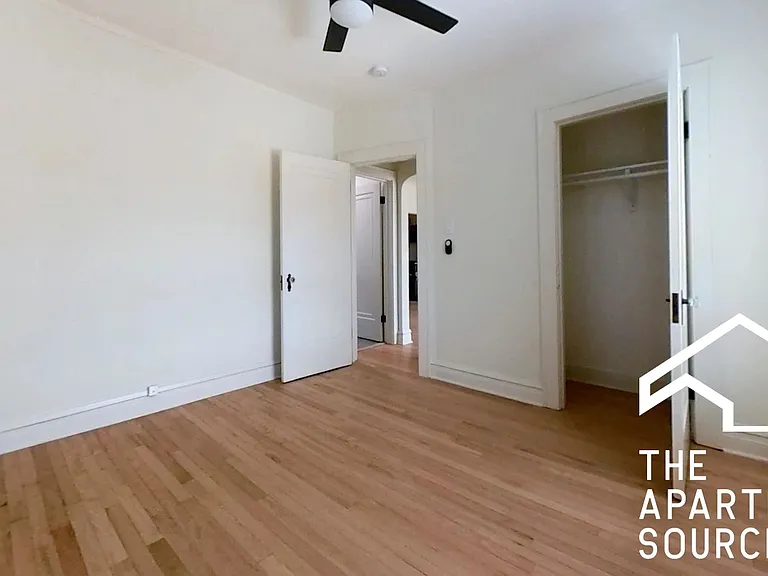 4539 W Barry Ave #2 — Photo 6