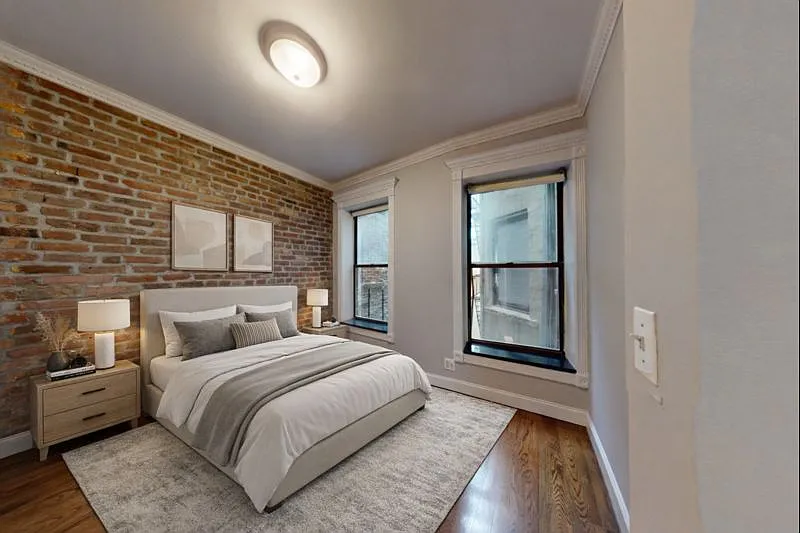 232 Elizabeth Street — Photo 3