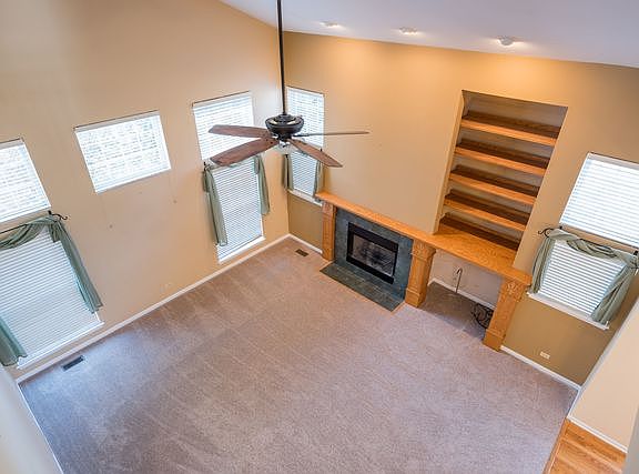 4th image of 576 Cliffwood Ln