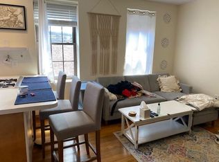 2 Baldwin Pl #7R, Boston, MA 02113