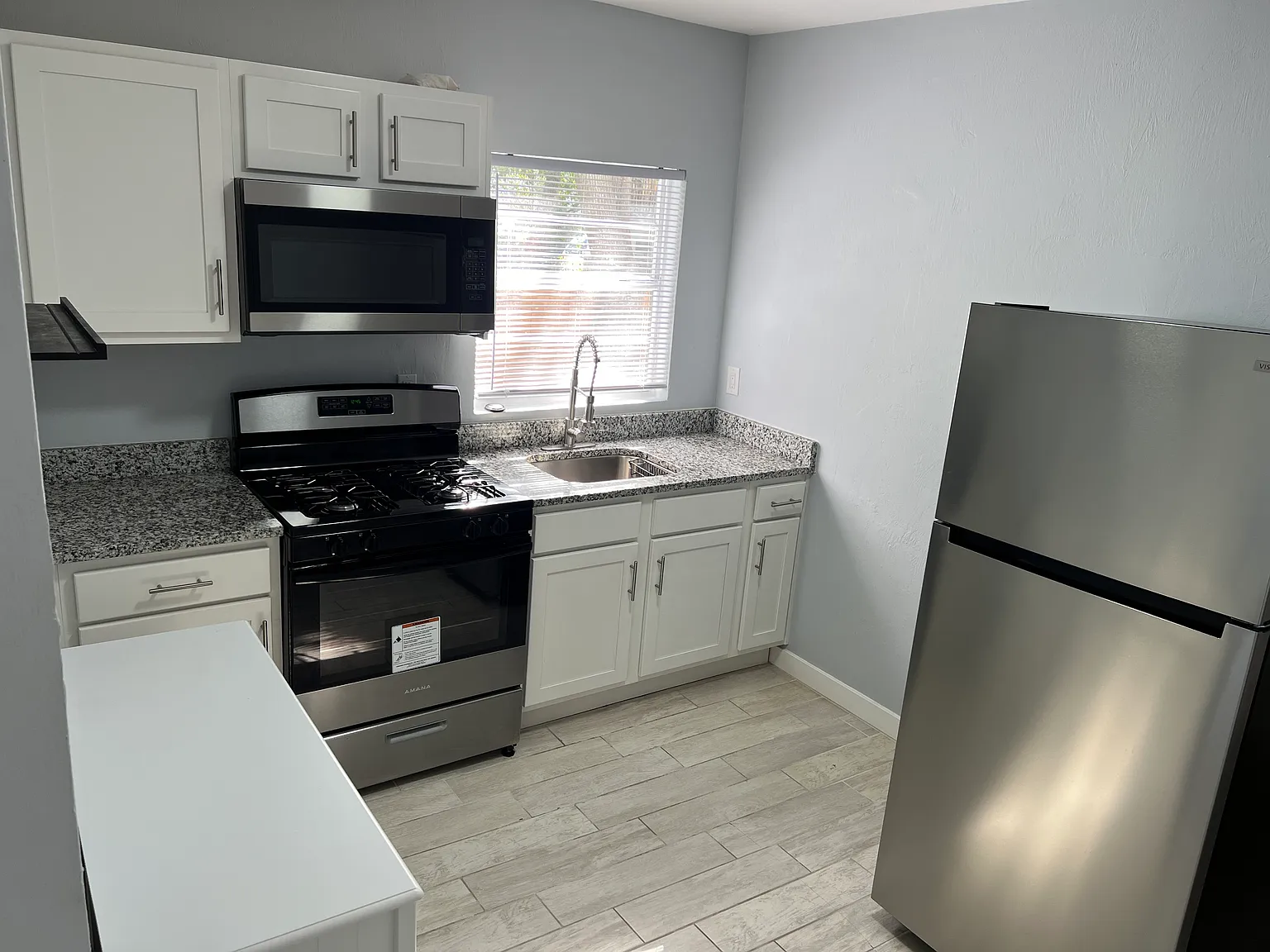 1 bed, 650 sqft, $1,350 — Photo 1