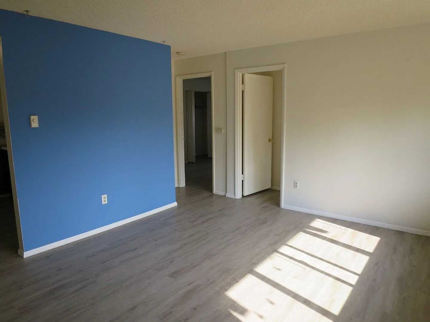 Cedar Crest Apartments — Photo 3