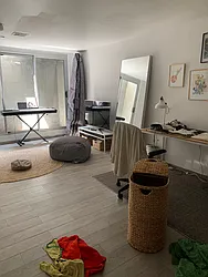 Rented by Unit 5 LLC