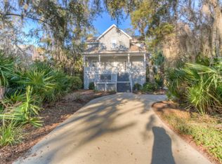 104 Southpoint Dr, Saint Simons Island, GA 31522