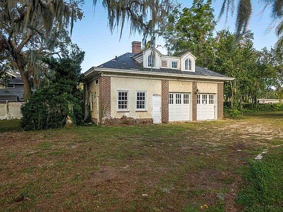 2nd image of 426 Lake Dora Dr