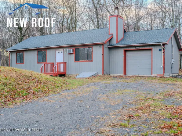 4165 Pine Ridge Dr, Bushkill, PA 18324