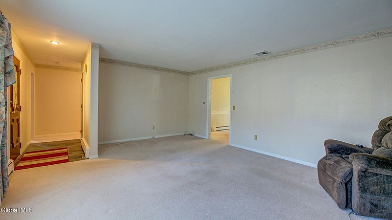 3rd image of 39 Northern Terrace