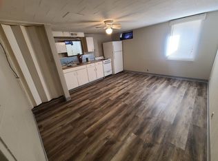 416 7th St NW APT 6, Faribault, MN 55021