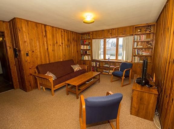 2nd image of 1737 Belmont Ave
