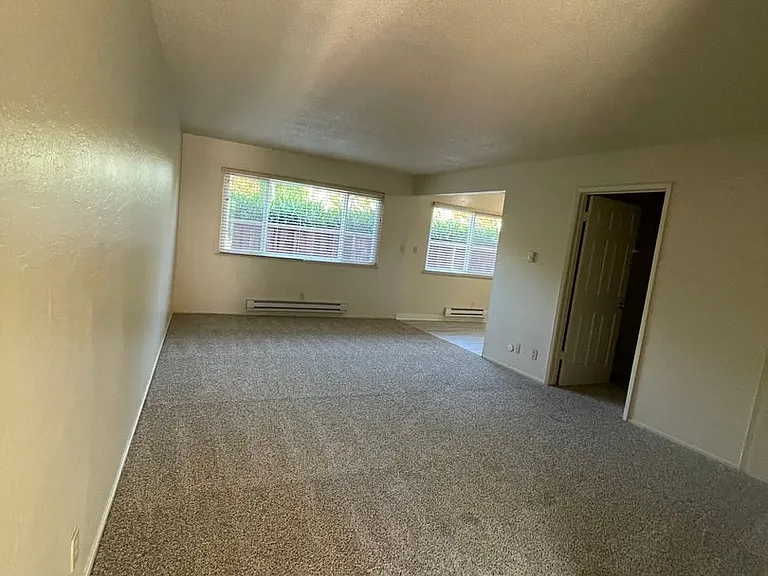 350 - 2905 Old Almaden Rd — Photo 3