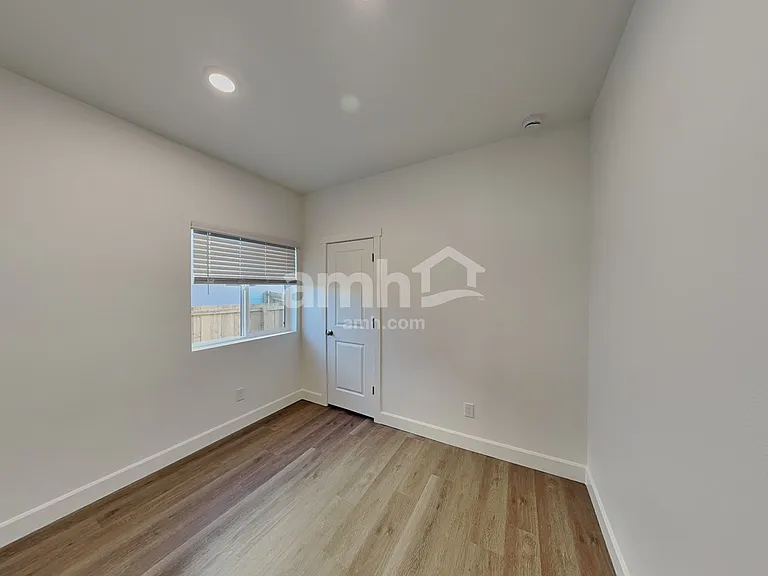10026 Atchinson Ct — Photo 12