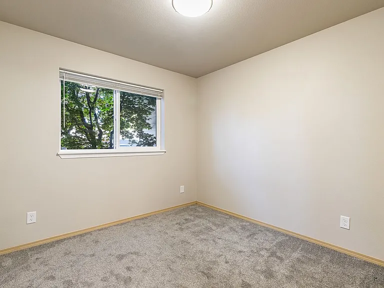 Parkview Apartments Your Next Home Awaits! — Photo 29