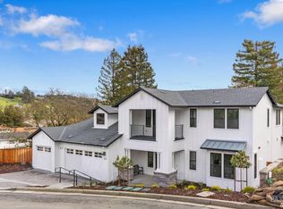 23 Oak Knoll Ct, Petaluma, CA