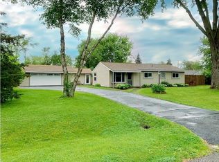 4620 Oakvista Ave, Clarkston, MI 48346