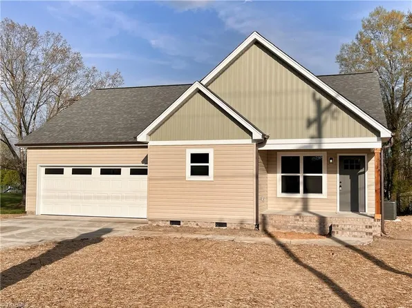 213 Glenn St, Stoneville, NC 27048