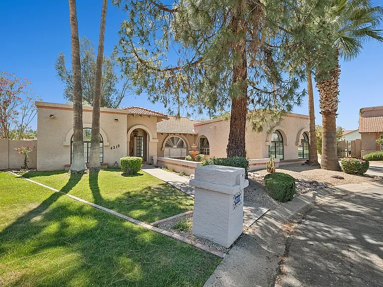 4319 E Lupine Ave — Photo 3