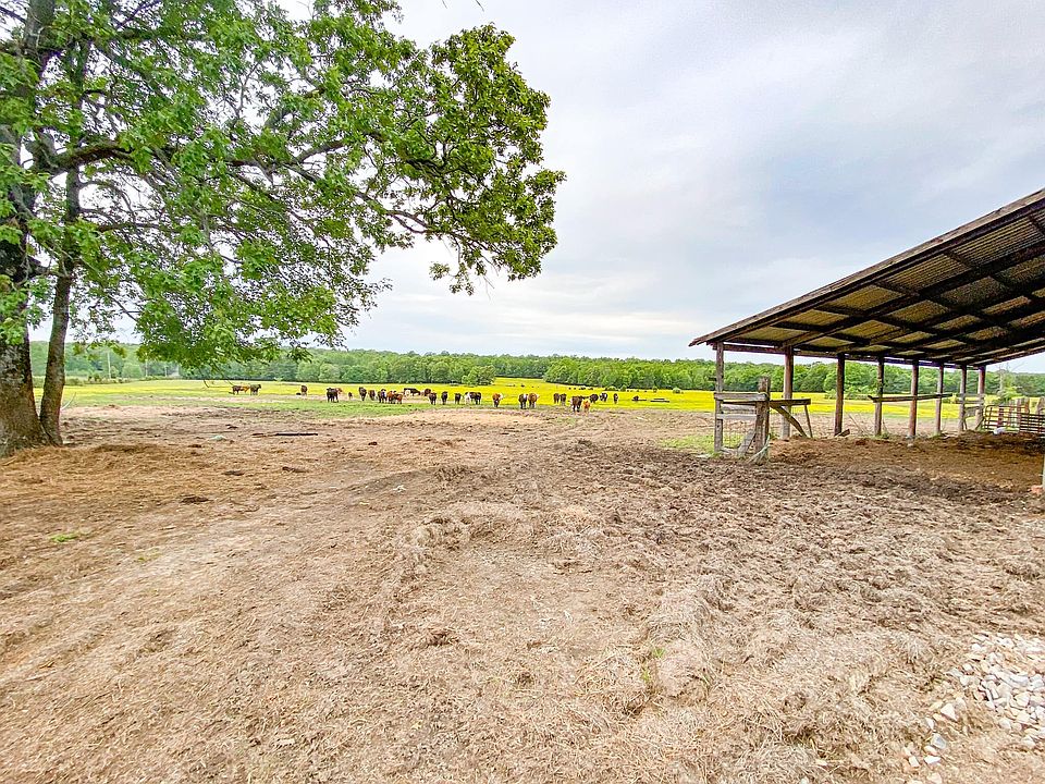 1st image of 631 Dripping Springs Rd