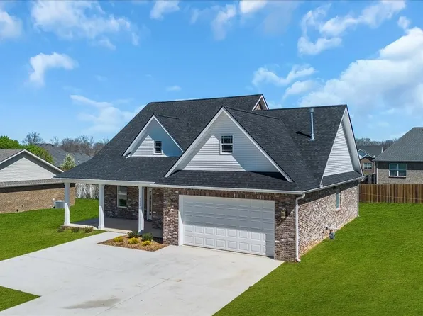 112 Riley Creek Rd, Tullahoma, TN 37388