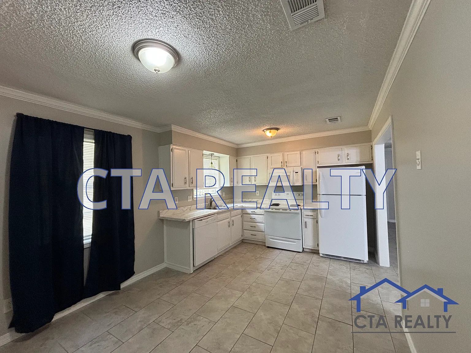 3 bed, 1377 sqft, $1,675 — Photo 2
