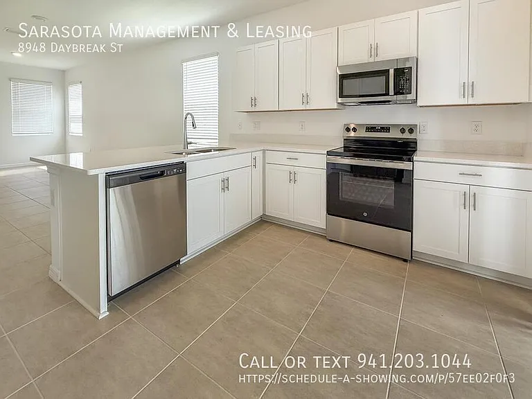 8948 Daybreak St — Photo 6