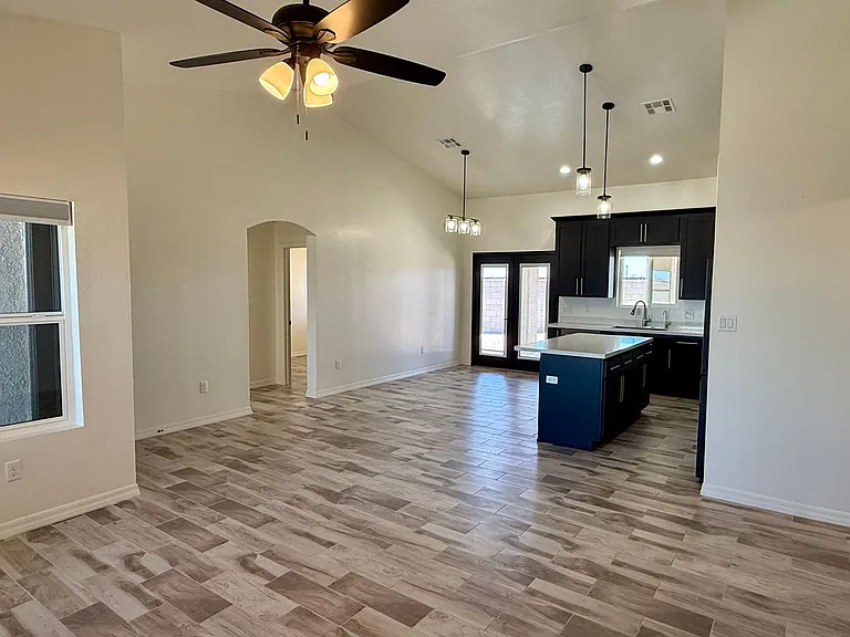 3877 E Santa Rosalina Ln — Photo 3