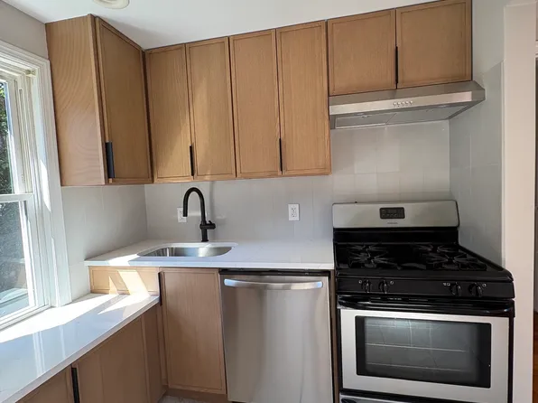 149 Willow Ave, Garwood, NJ 07027