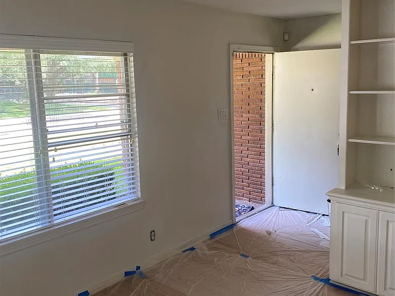 8318 Greenbush St — Photo 10