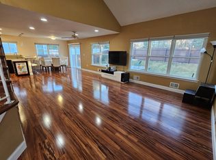 10 Vaccaro Rd, Lawrence Township, NJ 08648