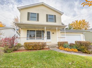 600 Lucerne Ln, Dekalb, IL 60115