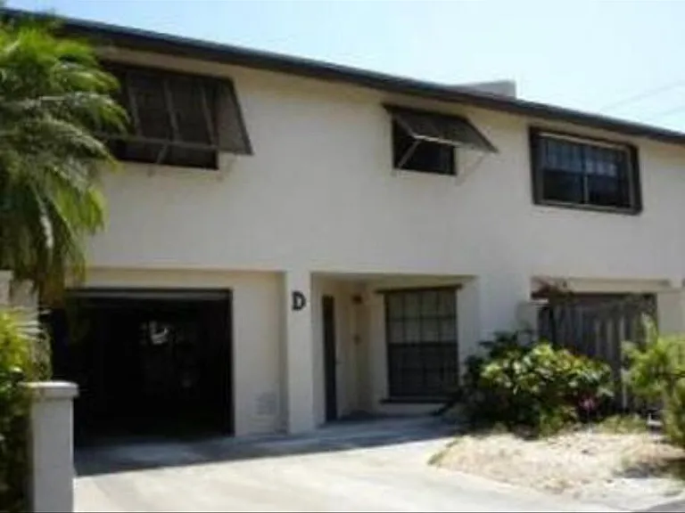 3301 Duck Ave #D — Photo 2