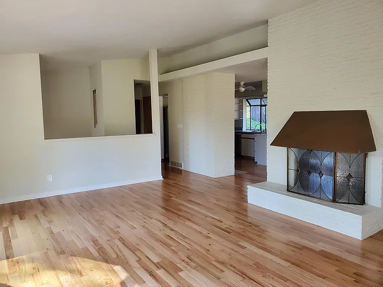 875 SW Cheltenham St — Photo 22