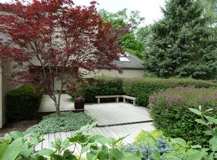621 Leon Dr, Tower Lakes, IL 60010