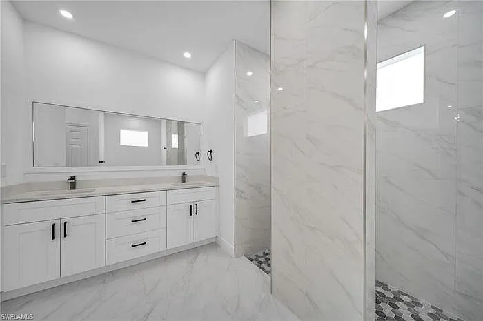 438 Poplar St — Photo 20