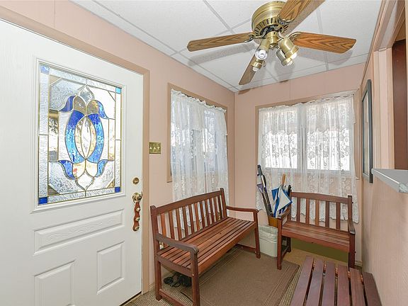 5th image of 55 Crystal St