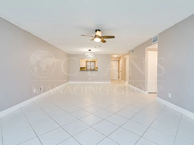 1926 Ocean Shore Blvd #111 — Photo 4