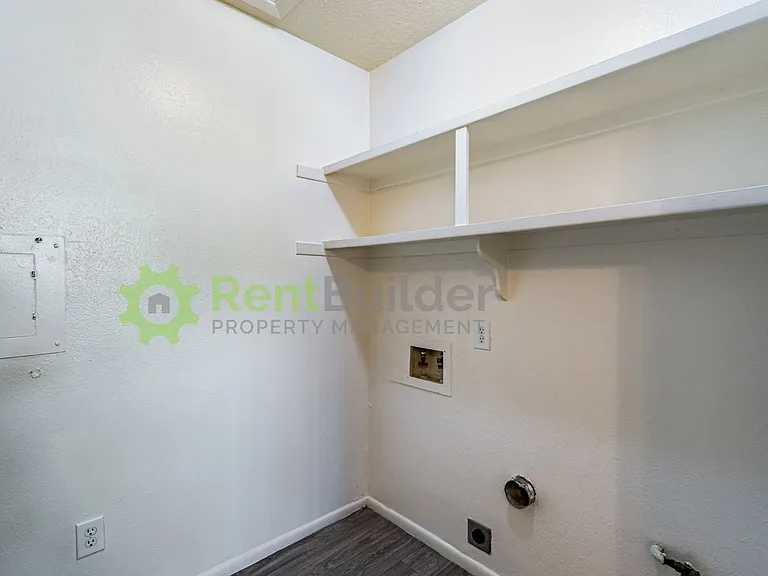 9716 Comanche Rd NE #1 — Photo 5
