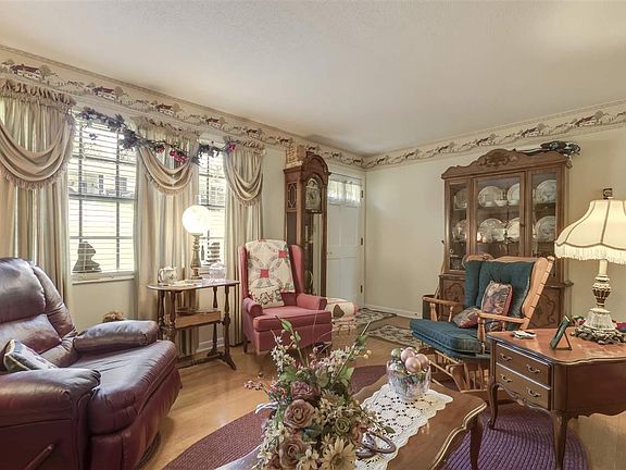 4th image of 3071 McDaris Cir SE