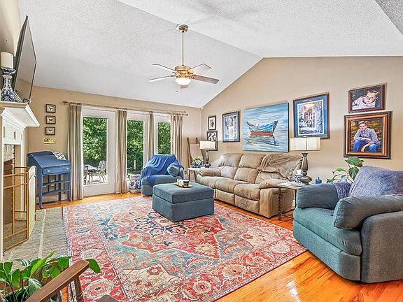 2nd image of 103 Morningside Dr