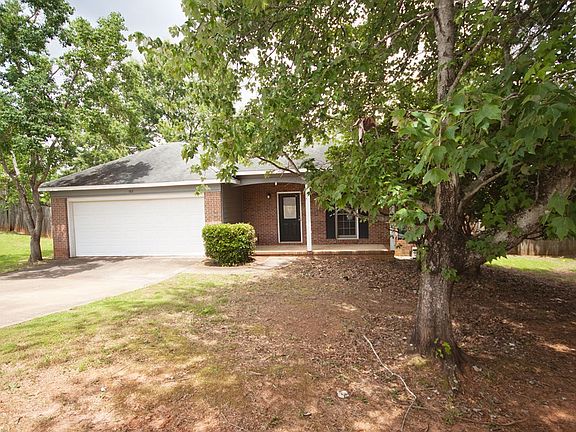 3rd image of 182 Plum Ct