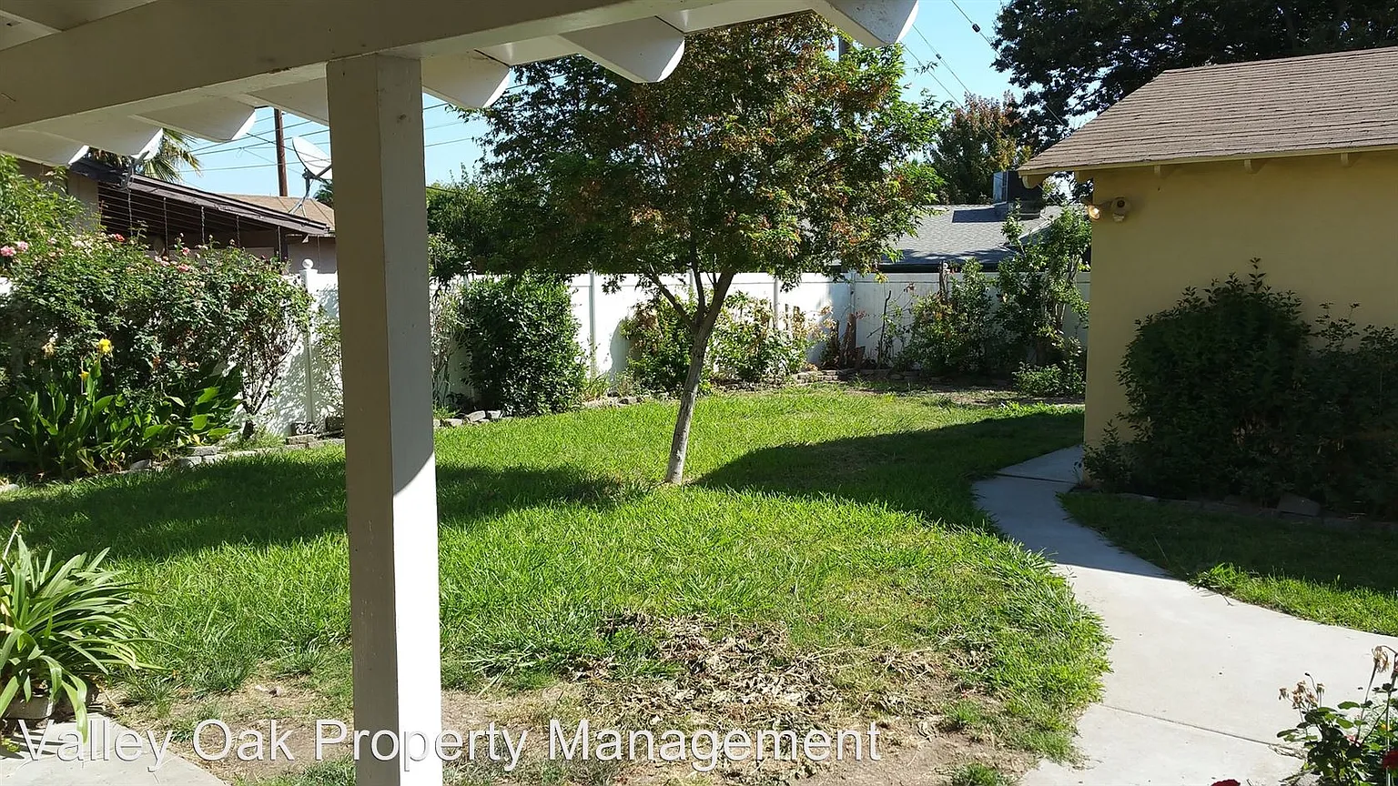 2200 O'Farrell Ave photo 1