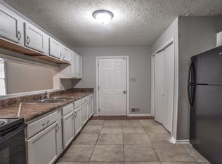 587 Cedar Ave NW #B, Atlanta, GA 30318