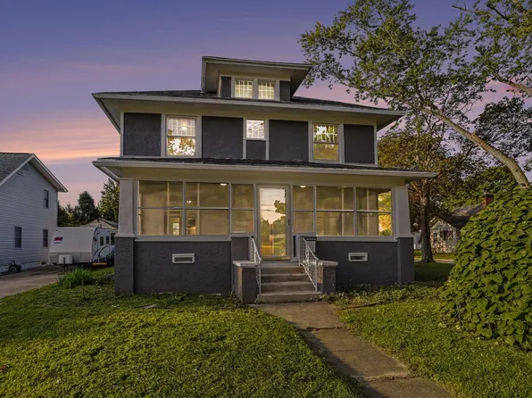 602 Rynearson St, Buchanan, MI 49107