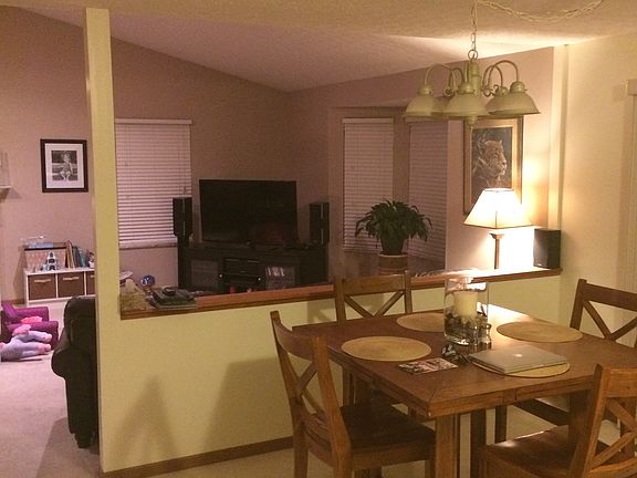 3rd image of 5915 Brookmont Dr