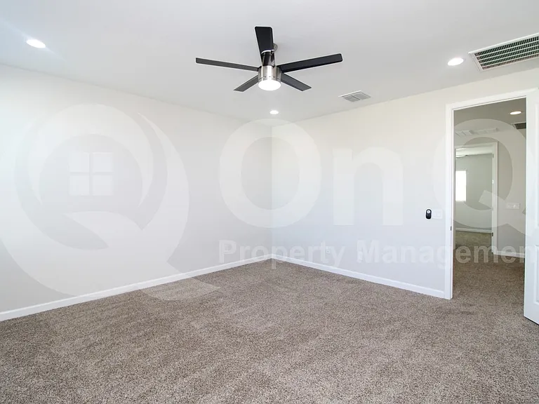 2042 E Dry Wood Rd — Photo 13