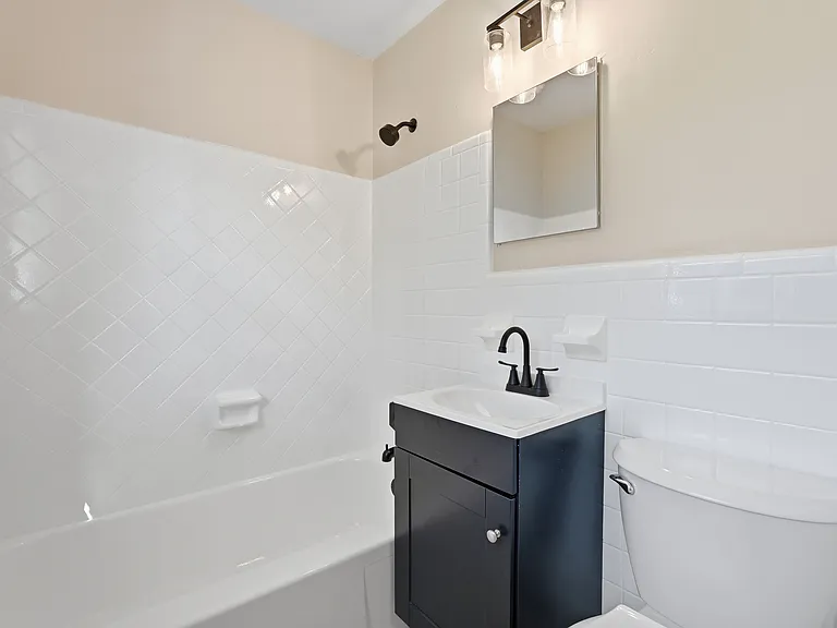 1671 Hunley Ave #B — Photo 10