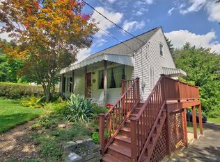 6205 Pleasant St, South Park, PA